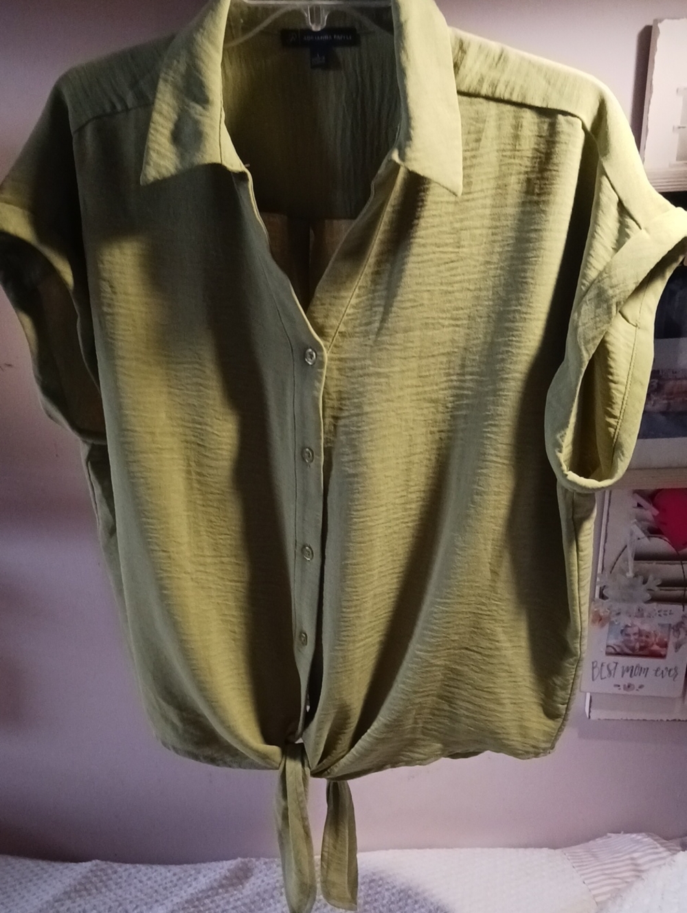 Gorgeous! Adrianna Papell Olive Green Button-Front Tie-Hem Top L